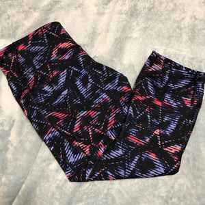 Old Navy Active workout capris - size large